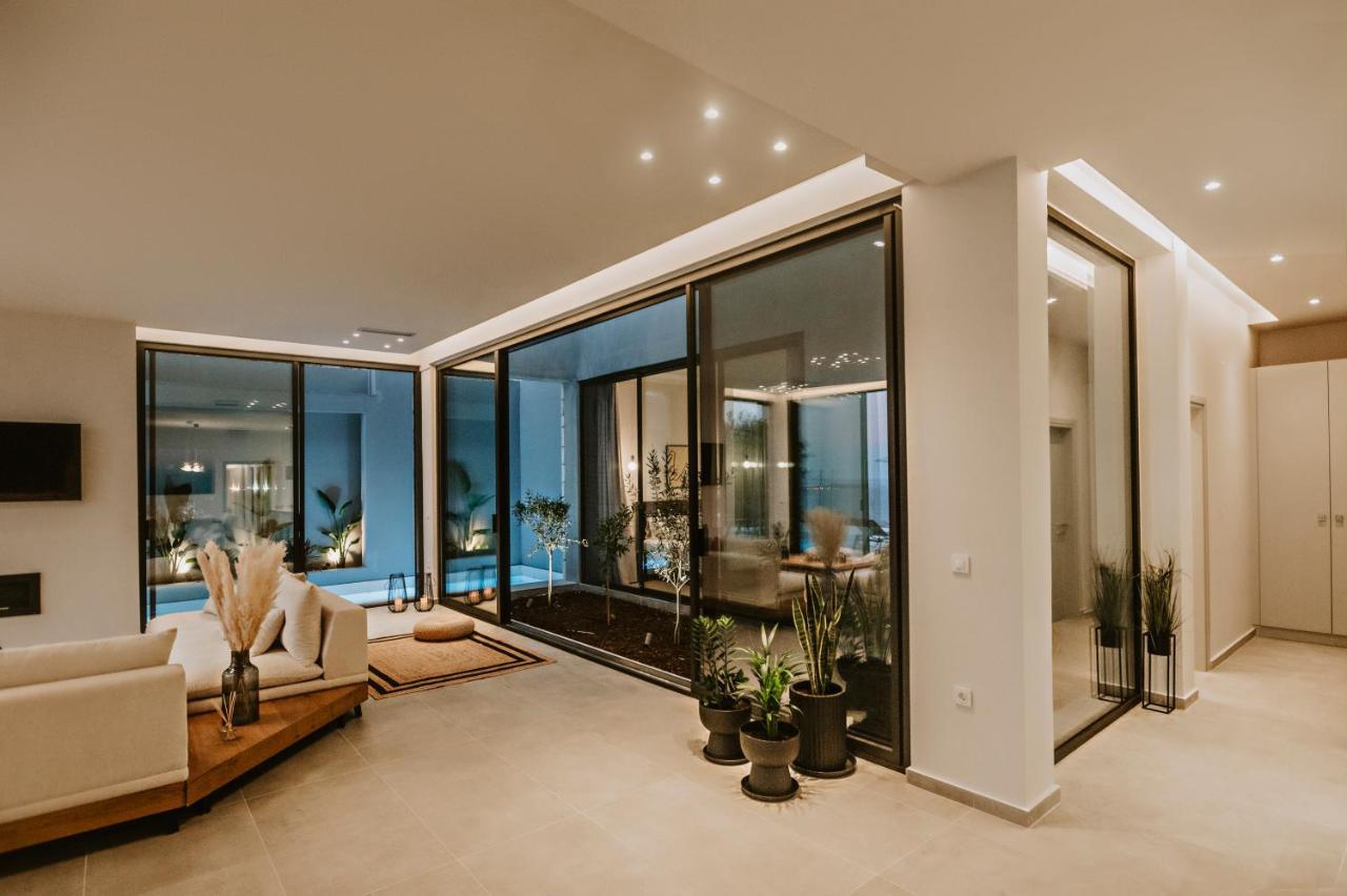 Saphira Villa *
